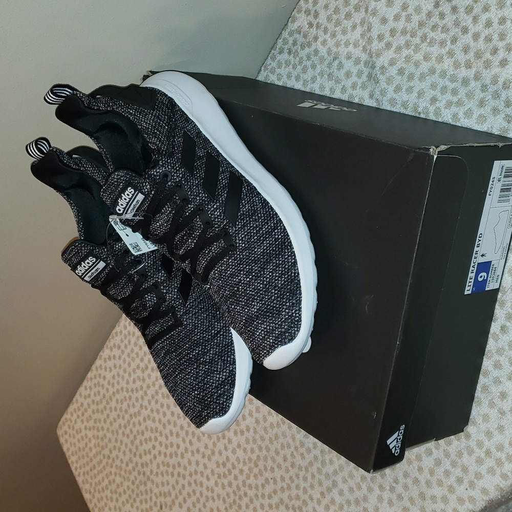 Adidas Cloudfoam Comfort, Breathable, lite Racer Made with Earth Friendly  Mater - Picture 2 of 12